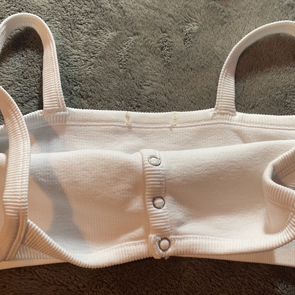 White Button Up Crop Top - Picture 3 of 3